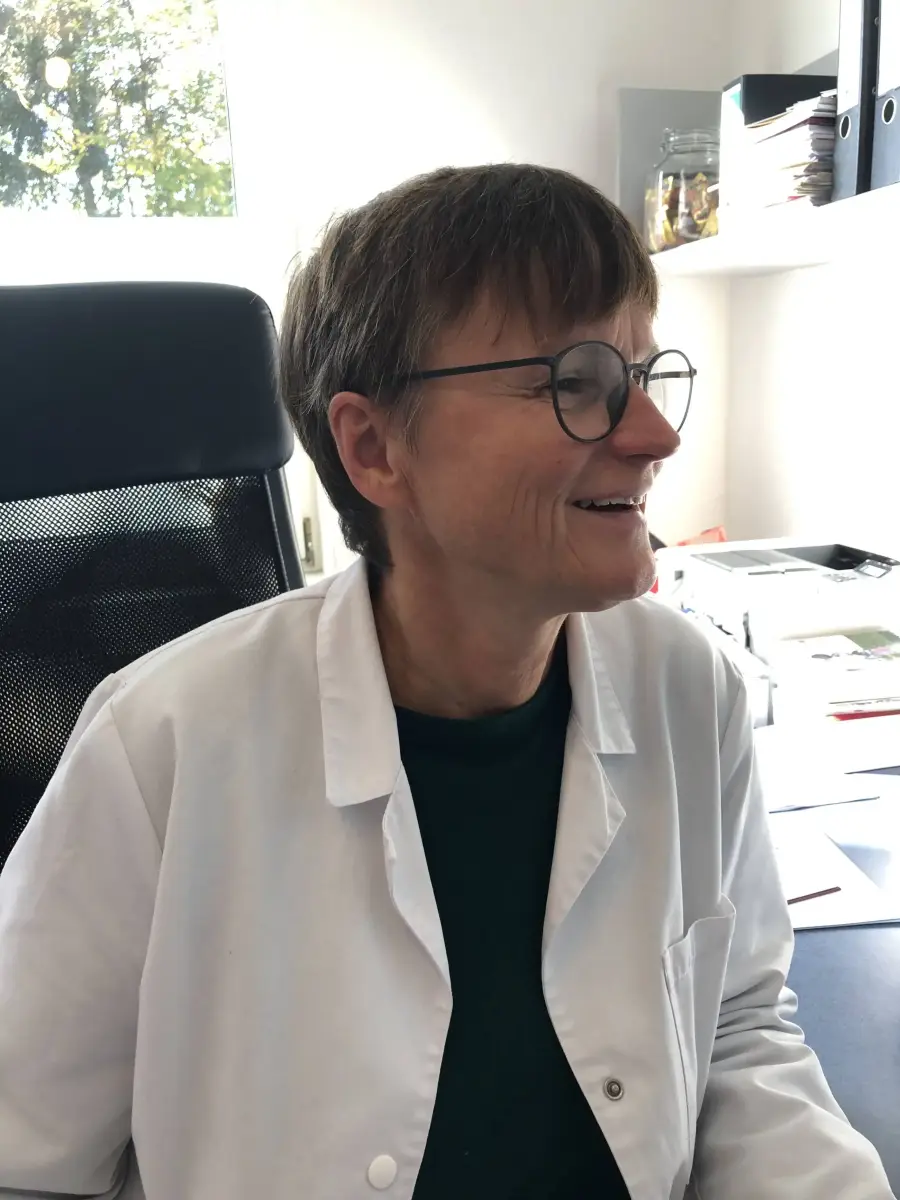 Dr. med. Sylvia Tschötschel